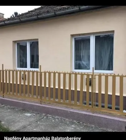 Napfeny Apartmanhaz