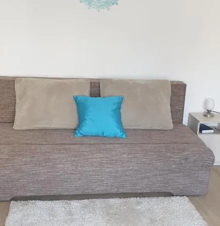 Napfeny Apartmanhaz מלון דירות Balatonberény