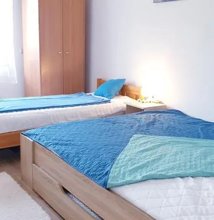 アパートホテル Napfeny Apartmanhaz 3*