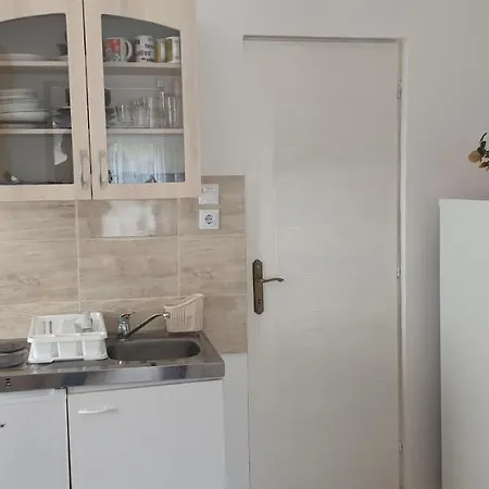 アパートホテル Napfeny Apartmanhaz 3*