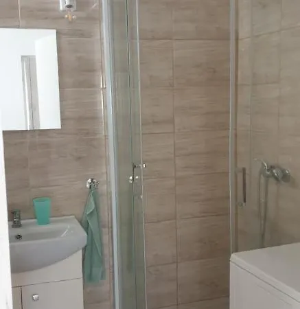 Napfeny Apartmanhaz アパートホテル