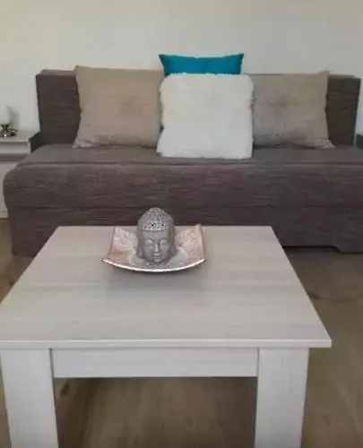 Napfeny Apartmanhaz מלון דירות Balatonberény