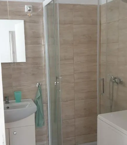 Napfeny Apartmanhaz מלון דירות